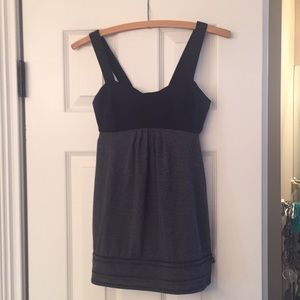 Lululemon tank with built in bra